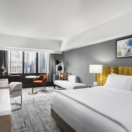 Voco Chicago Downtown - Riverwalk By Ihg Exterior photo
